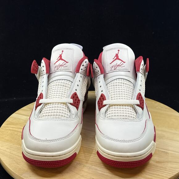 Air Jordan 4 Retro Valentine\'s Day Wmns Size 11W/ 9.5M - Brand New